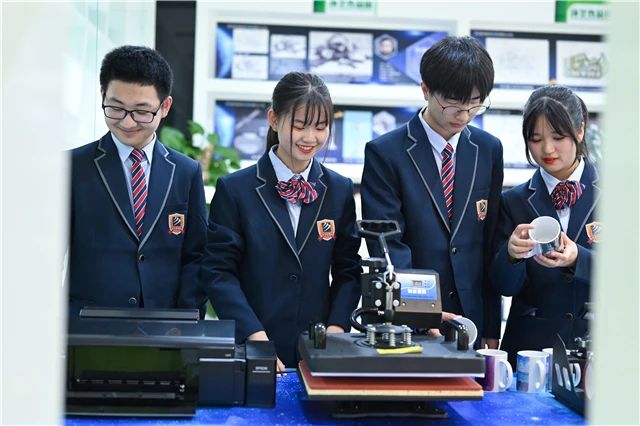 1715328072176477.jpg bb565104fea897e9049cffbf32ee5ebd.jpg