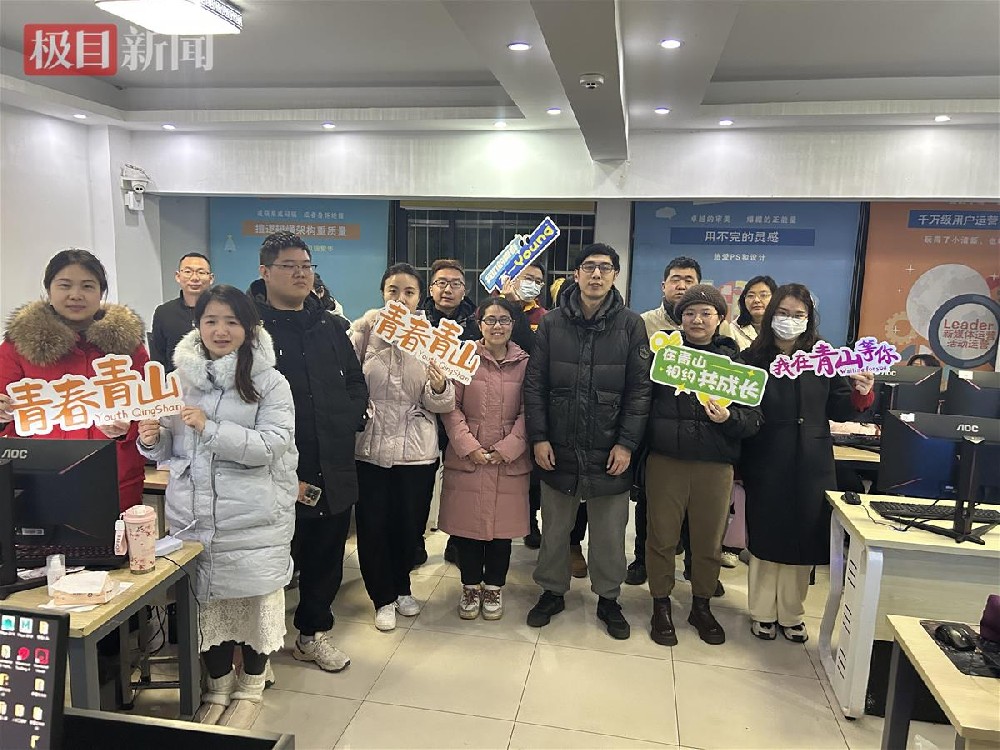 下班后的“第二課堂”：武漢新華講師譚聰用AI技術改寫青年未來