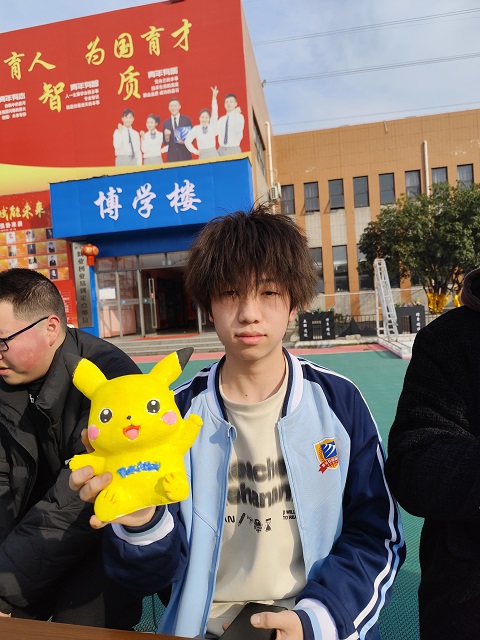 春日繪夢，校園煥彩：武漢新華彩繪活動精彩回顧? ? ? ?