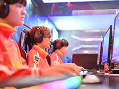 【專業(yè)解讀】“網(wǎng)癮少年”的過(guò)去時(shí)，電競(jìng)?cè)瞬诺摹拔磥?lái)時(shí)”！