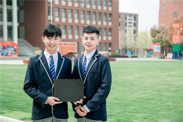 1640771435456208.jpg 02.jpg