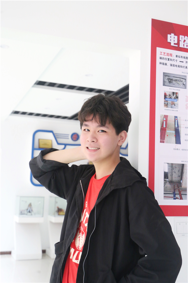 1649119808875017.jpg 5401d7f99c7e719ce456d896b348a99.jpg